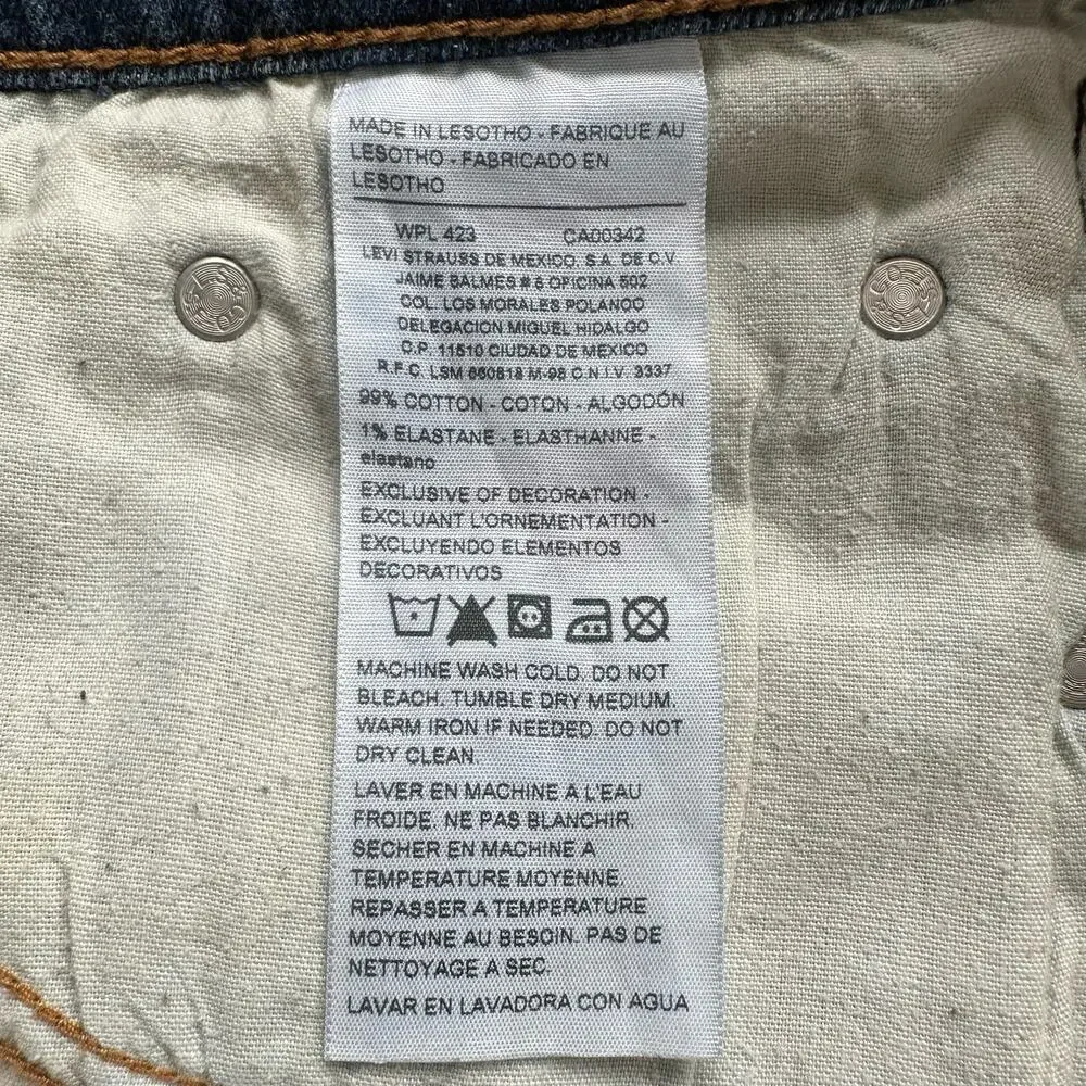 Levi's Signature Jeans 32 x 30 Medium Wash